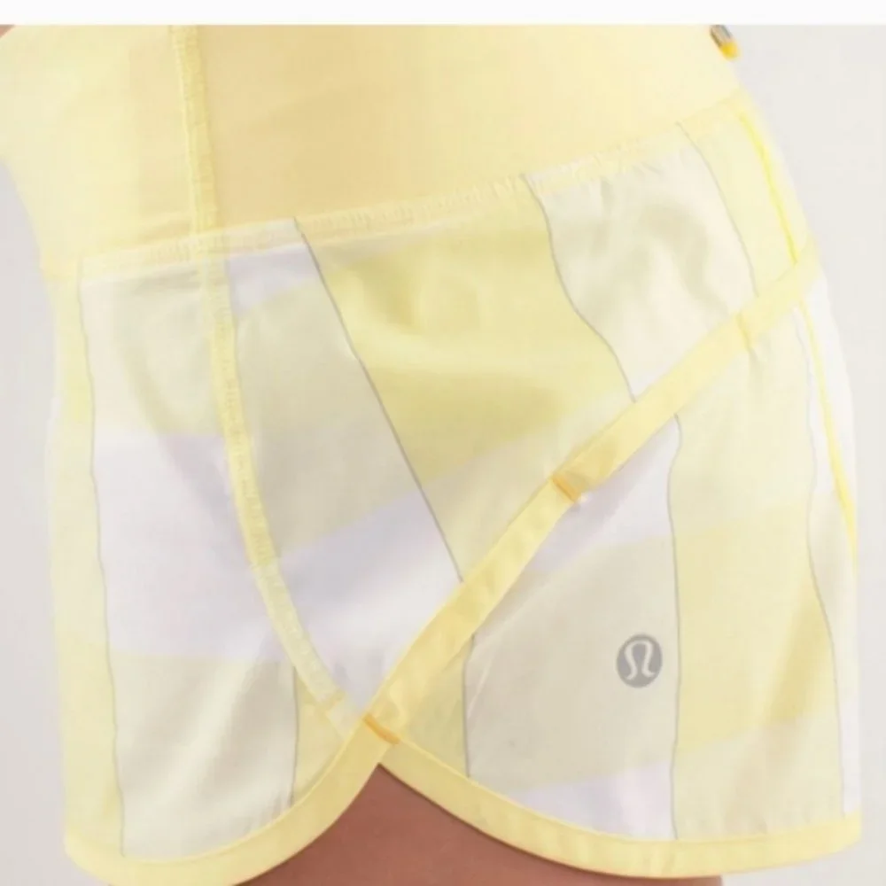 Lululemon women run shorts yellow gingham size 10 - Picture 4 of 9